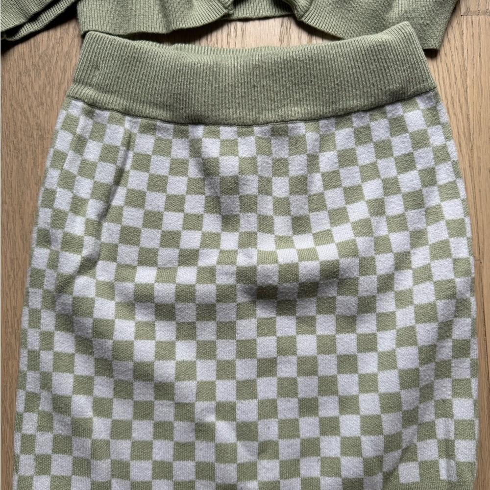 Forever 21 Matching Set - Picture 5 of 5